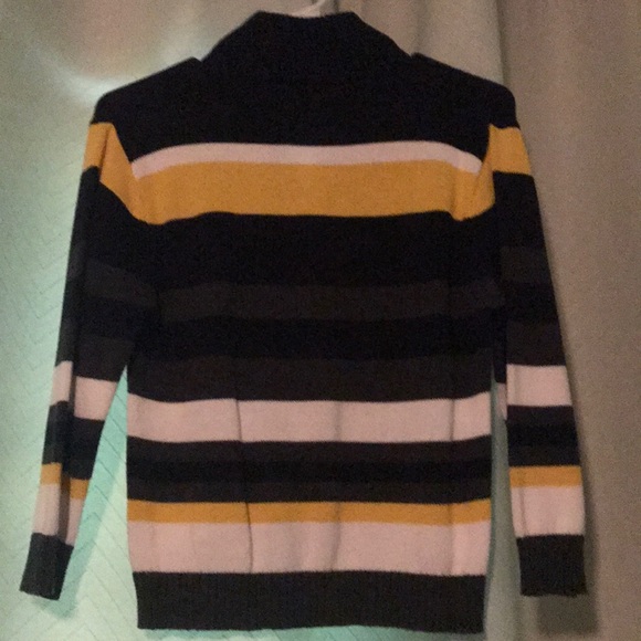 Sweater - Picture 2 of 2